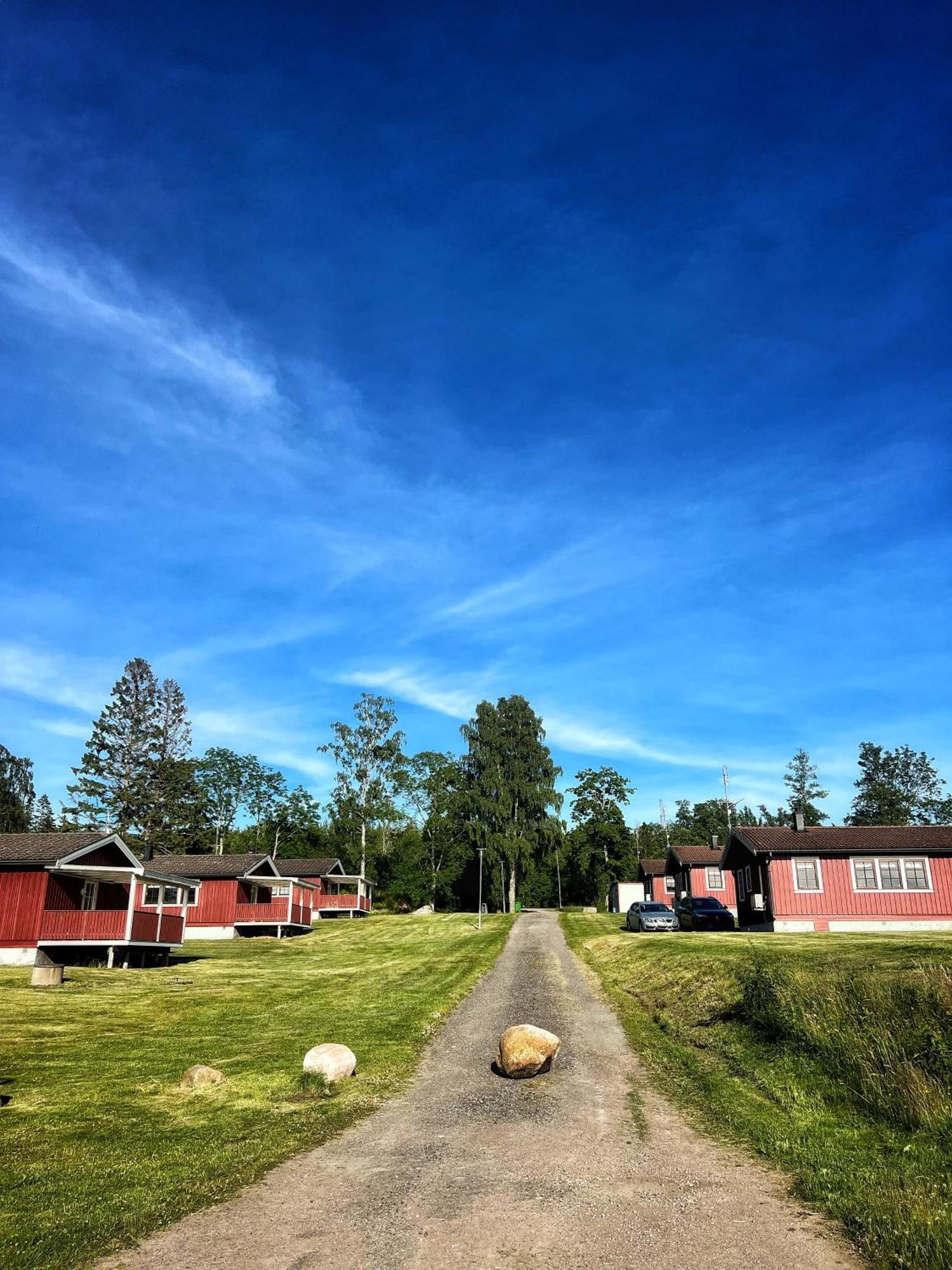 Askevikstugby Villa Sjötorp Екстериор снимка