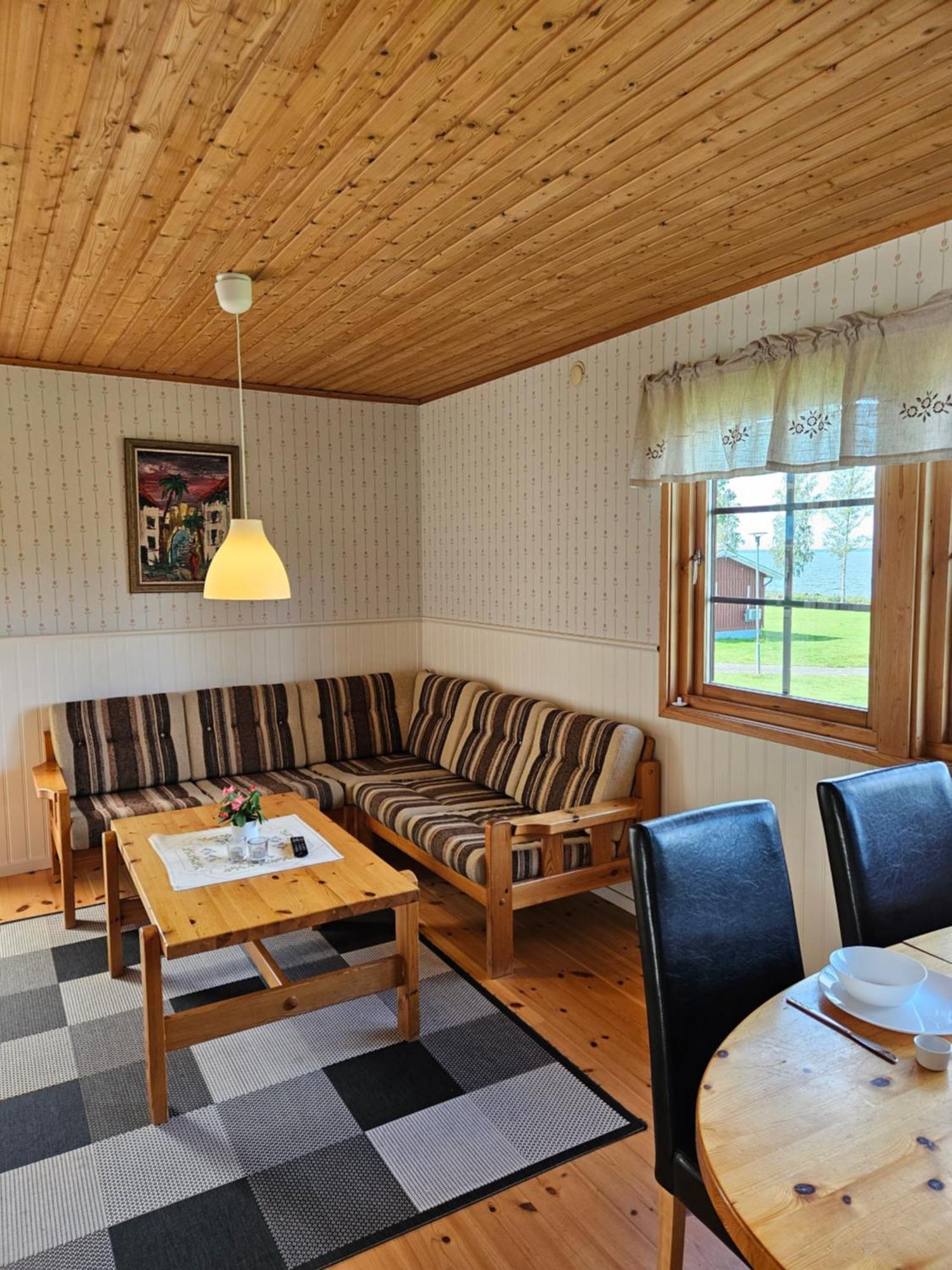 Askevikstugby Villa Sjötorp Екстериор снимка